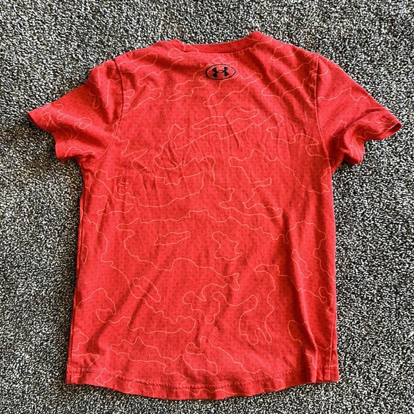 Under Armour tshirt xs - Picture 2 of 3
